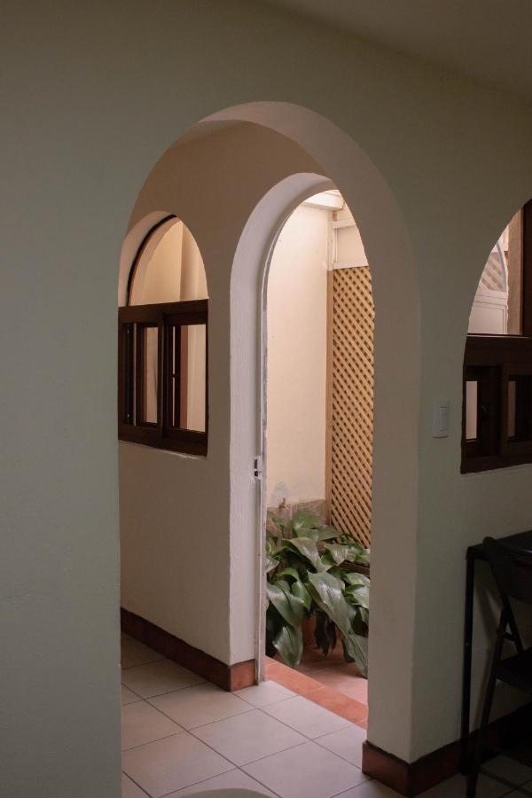 Hotel Casa Irma à Ville de Guatemala Extérieur photo
