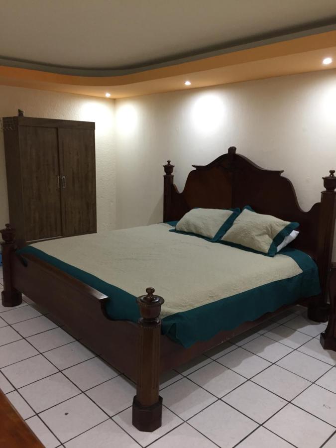 Hotel Casa Irma à Ville de Guatemala Extérieur photo
